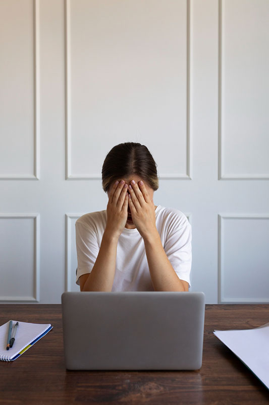 La Kinesiología Emocional es una terapia holística que puede ser especialmente útil en el tratamiento de la ansiedad